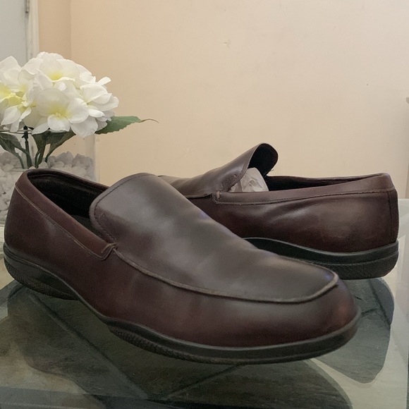 PRADA Línea Rossi Cordovan Driving Loafers